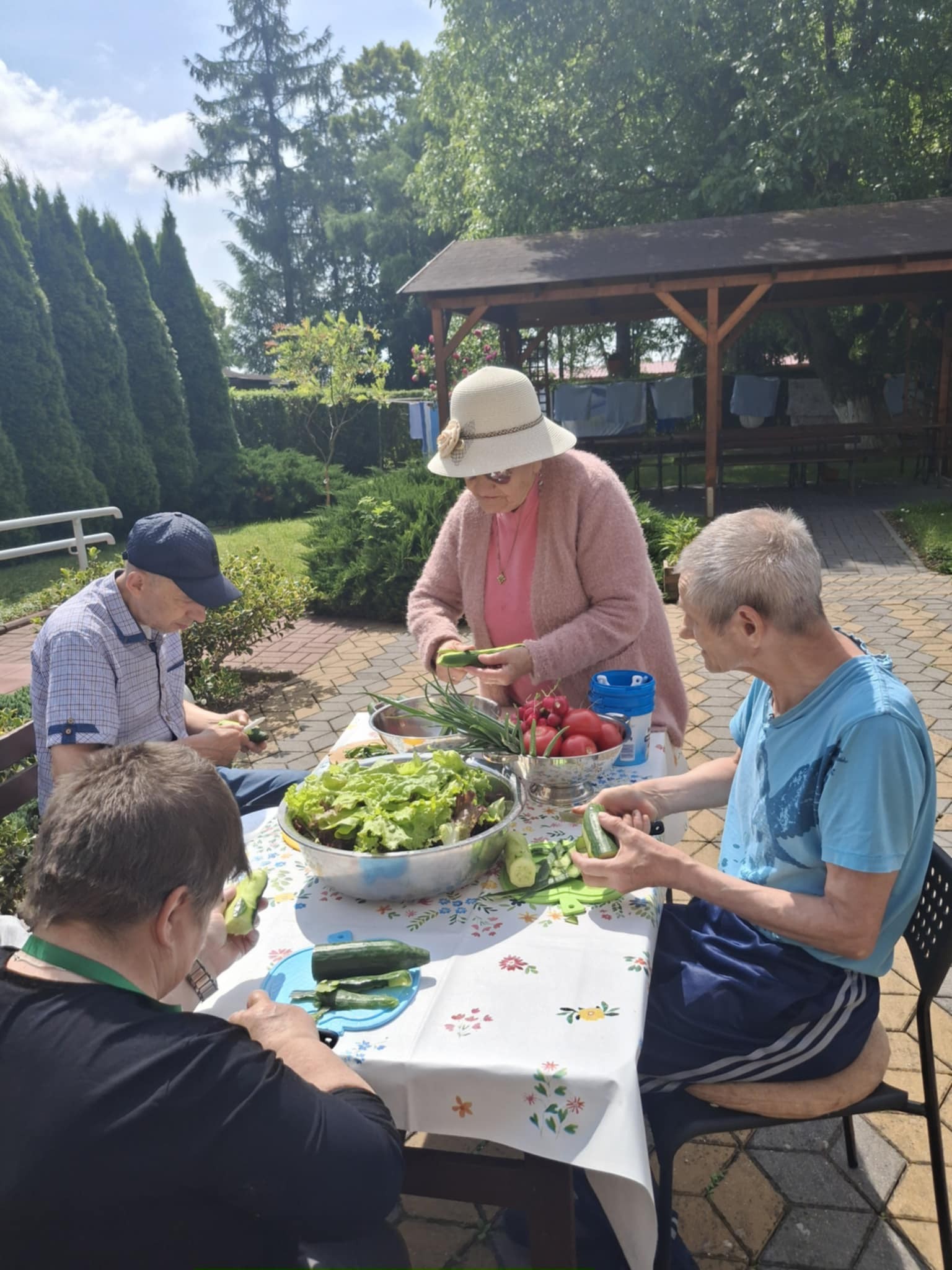 przygotowanie salatki