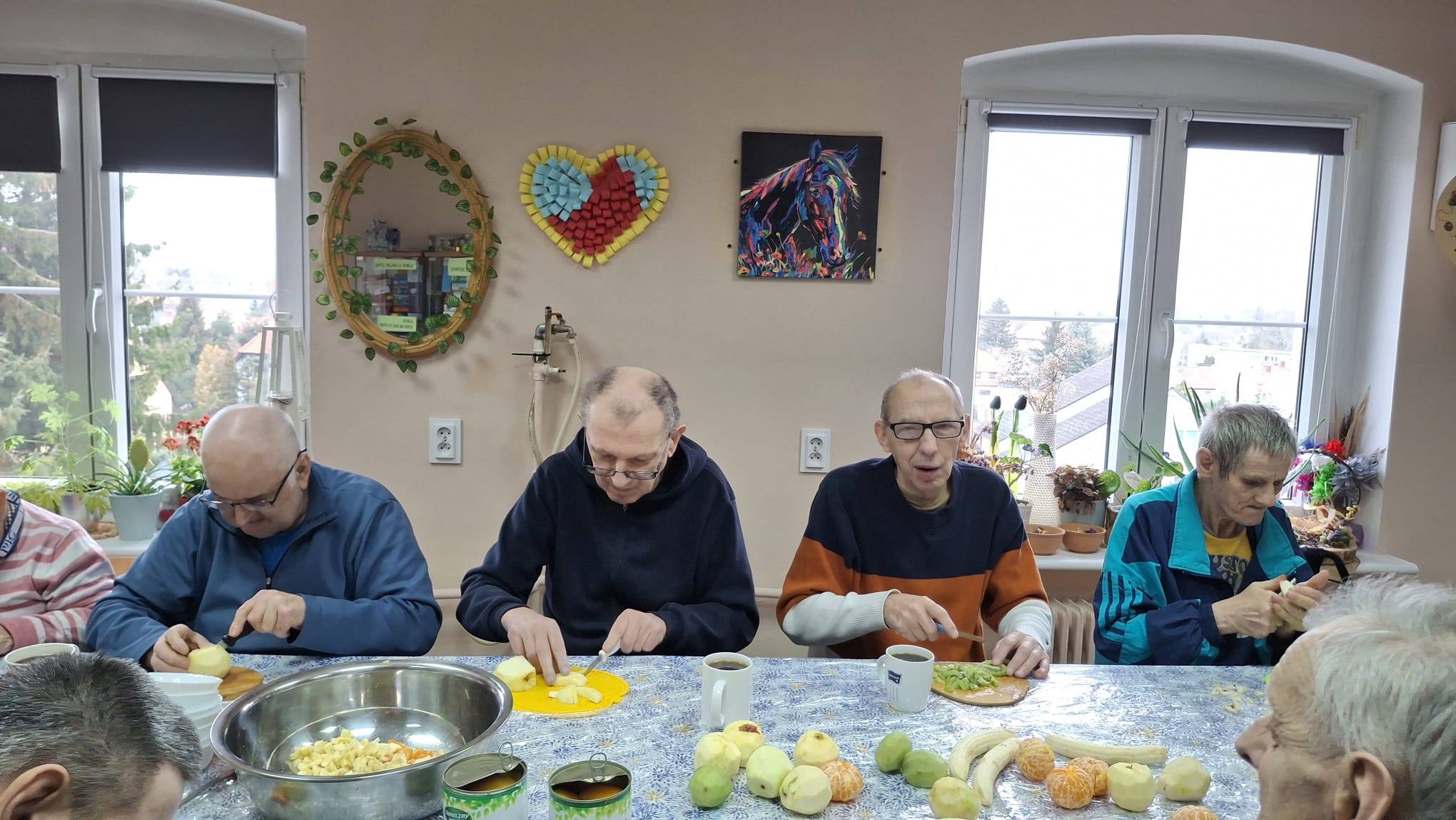 przygotowanie salatki